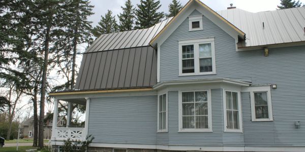 Standing Seam Steel Roof on Home in ND