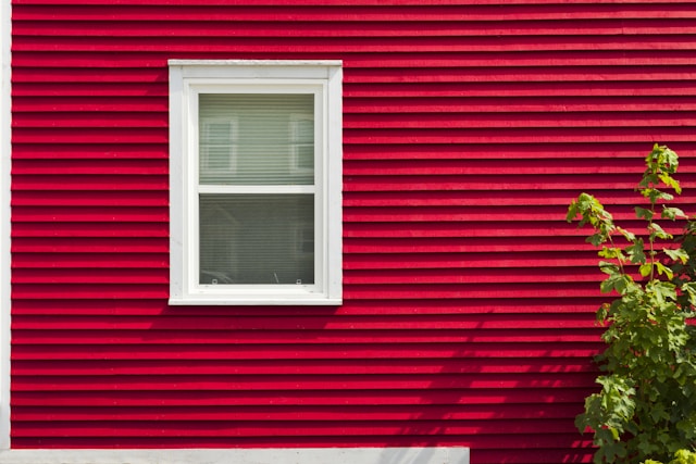 Vinyl vs. Steel: Which Siding Material Is Right for Your Remodel?